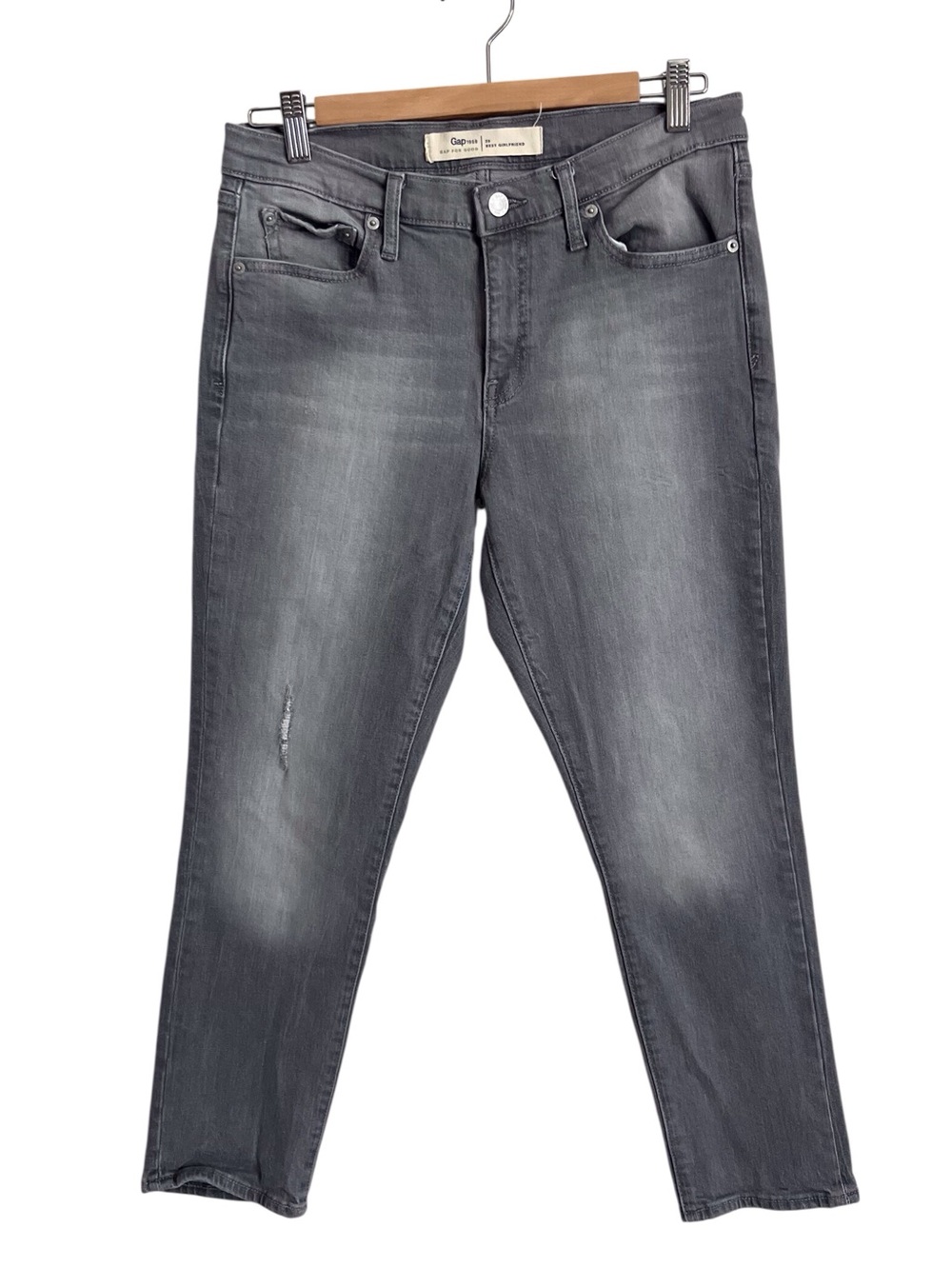 Gap Best Girlfriend Jeans Grey Wash Slim Leg Light Distressing Casual Women’s 28